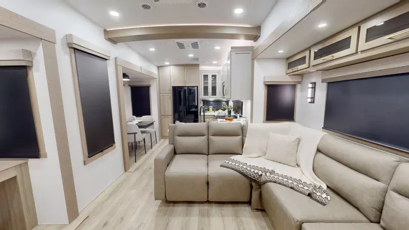 Rockwood Signature Fifth Wheels Main Room