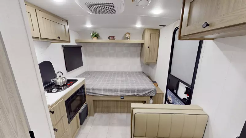 E131DLE Floorplan Main Room